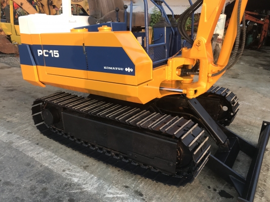 Komatsu pc15-2สภาพดีเก่าญี่ปุ่น มีใบอินวอยไม่เคยใช้ในไทย Komatsu pc15-2สภาพดีเก่าญี่ปุ่น มีใบอินวอยไม่เคยใช้ในไทย