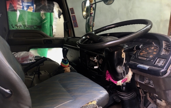ISUZU DECA FRR 205 HP 6HH1 หกล้อดั๊มพ์ หัวบางเดิมๆภายในสวย แอร์ เพาเวอร์ เบรคทริ๊ปฟี้ครบ ช่วงล่างแน่ ISUZU DECA FRR 205 HP 6HH1 หกล้อดั๊มพ์ หัวบางเดิมๆภายในสวย แอร์ เพาเวอร์ เบรคทริ๊ปฟี้ครบ ช่วงล่างแน่