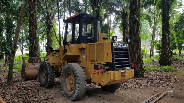 รถตักล้อยาง Cat 910 F 3,000 ชั่วโมง