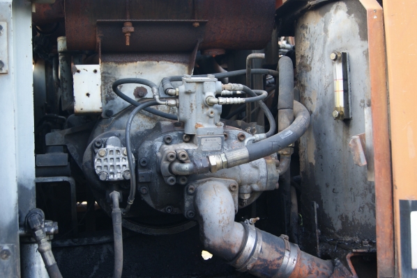 แบคโฮ HITACHI EX200-2 ติดหัวทุบ