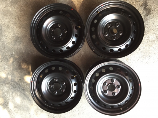 ล้อกะทะรีโว้ ขอบ16+ฝาครอบ(ป้ายแดง)ชุด4วง1800บ. สวยใสวัยรุ่นชอบ โทร0879050181.ส่งได้ทั่วไทยครับผม