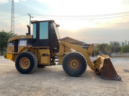 ขาย 885,000 รถตักล้อยาง CATTERPILAR 924Gz  เครื่องดี เกียร์แรง ระบบไฮโดรลิกพร้อมใช้ เอกสารชื้อขาย  รถอยู่  นครปฐม โทร 0610710295  สนใจ รายการสินค้า อื่นๆ ที่ เว็ปไชค์ Truck2Hand https://www.truck2hand.com/index.php?actions=content/search&amp;member_id=136
