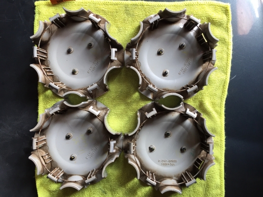 ฝาครอบล้อพีรันเนอร์ ขอบ15(ของแท้ถอดมือ2) #ชุด4ฝา1200บ.โทร0879050181.ส่งได้ทั่วไทย