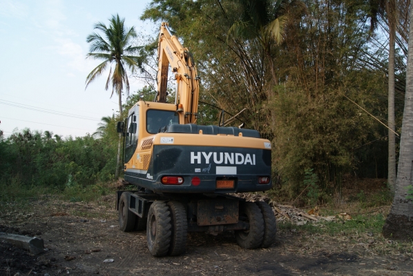 ขายแบคโฮล้อยาง ยี่ห้อ HYUNDAI