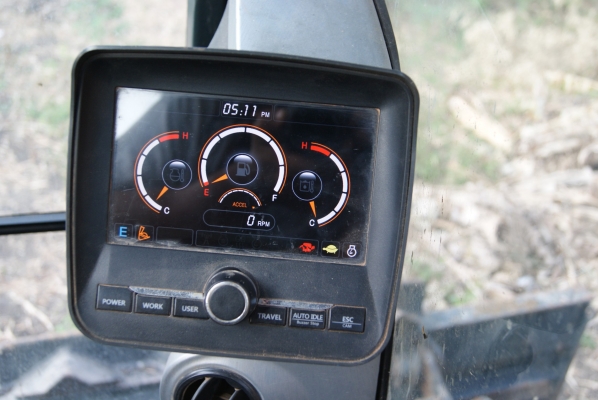 ขายแบคโฮล้อยาง ยี่ห้อ HYUNDAI