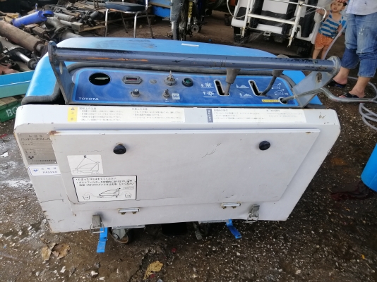 เครื่ิองปัดและดูดฝุ่น เครื่ิองปัดและดูดฝุ่น