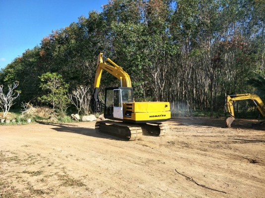 มี VDO ให้ชม.KOMATSU.PC120-3 มีหัวคีปพร้อมบุ้งกี๋ราคา 390,000