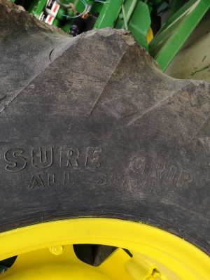 ขายยางรถไถแทรคเตอร์มือสอง18.4/15-30 ขายยางรถไถแทรคเตอร์มือสอง18.4/15-30