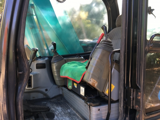 ขาย kobelco sk135sr Yn09 เก่านอก