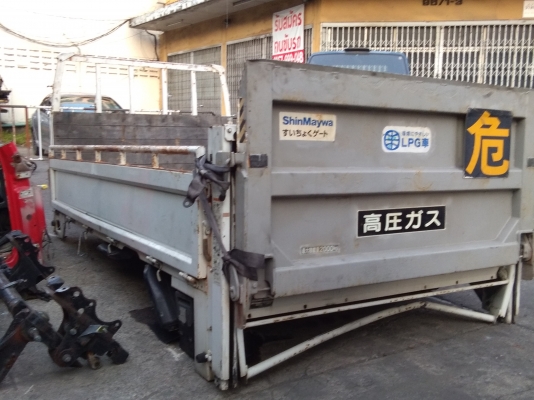 ขายกะบะฝาท้ายลีฟ4ล้อเล็กโทร099-3242246