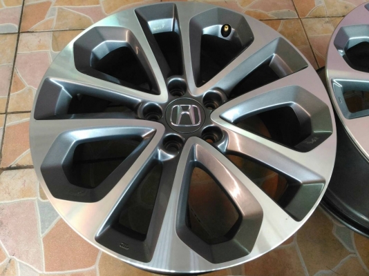 ล้อแม็กแท้ Honda Accord G9 (MC) ขอบ 18*8,ET55,5h114.3 สภาพสวย เดิมๆ สีเดิม แลคเกอร์เดิม ไม่เคยกลึงหน้า พร้อมใช้ ขายถูกๆ ทั้งชุด 18500.- *** ใส่ฟรี รับเทิร์น รับบัตรเครดิตทุกธนาคาร ส่งทั่วไทย ล้อแม็กแท้ Honda Accord G9 (MC) ขอบ 18*8,ET55,5h114.3 สภาพสวย เดิมๆ สีเดิม แลคเกอร์เดิม ไม่เคยกลึงหน้า พร้อมใช้ ขายถูกๆ ทั้งชุด 18500.- *** ใส่ฟรี รับเทิร์น รับบัตรเครดิตทุกธนาคาร ส่งทั่วไทย