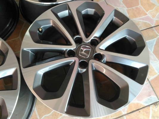 ล้อแม็กแท้ Honda Accord G9 (MC) ขอบ 18*8,ET55,5h114.3 สภาพสวย เดิมๆ สีเดิม แลคเกอร์เดิม ไม่เคยกลึงหน้า พร้อมใช้ ขายถูกๆ ทั้งชุด 18500.- *** ใส่ฟรี รับเทิร์น รับบัตรเครดิตทุกธนาคาร ส่งทั่วไทย ล้อแม็กแท้ Honda Accord G9 (MC) ขอบ 18*8,ET55,5h114.3 สภาพสวย เดิมๆ สีเดิม แลคเกอร์เดิม ไม่เคยกลึงหน้า พร้อมใช้ ขายถูกๆ ทั้งชุด 18500.- *** ใส่ฟรี รับเทิร์น รับบัตรเครดิตทุกธนาคาร ส่งทั่วไทย