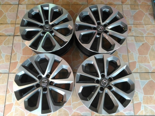 ล้อแม็กแท้ Honda Accord G9 (MC) ขอบ 18*8,ET55,5h114.3 สภาพสวย เดิมๆ สีเดิม แลคเกอร์เดิม ไม่เคยกลึงหน้า พร้อมใช้ ขายถูกๆ ทั้งชุด 18500.- *** ใส่ฟรี รับเทิร์น รับบัตรเครดิตทุกธนาคาร ส่งทั่วไทย ล้อแม็กแท้ Honda Accord G9 (MC) ขอบ 18*8,ET55,5h114.3 สภาพสวย เดิมๆ สีเดิม แลคเกอร์เดิม ไม่เคยกลึงหน้า พร้อมใช้ ขายถูกๆ ทั้งชุด 18500.- *** ใส่ฟรี รับเทิร์น รับบัตรเครดิตทุกธนาคาร ส่งทั่วไทย