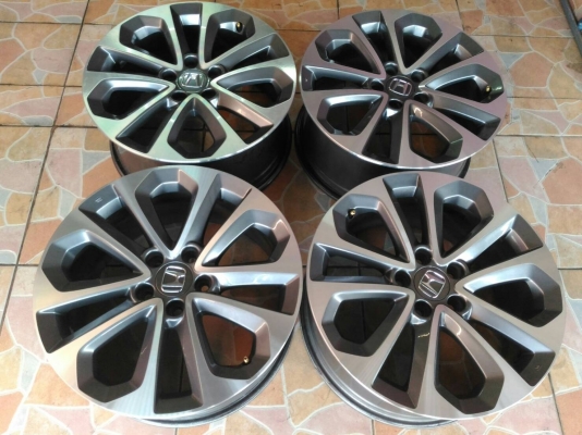ล้อแม็กแท้ Honda Accord G9 (MC) ขอบ 18*8,ET55,5h114.3 สภาพสวย เดิมๆ สีเดิม แลคเกอร์เดิม ไม่เคยกลึงหน้า พร้อมใช้ ขายถูกๆ ทั้งชุด 18500.- *** ใส่ฟรี รับเทิร์น รับบัตรเครดิตทุกธนาคาร ส่งทั่วไทย