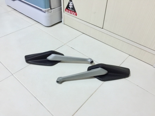 ขายกระจกเดิม DUCATI DIAVEL