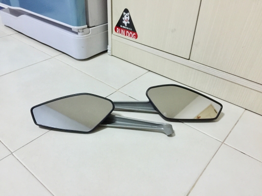 ขายกระจกเดิม DUCATI DIAVEL