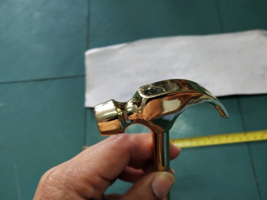 ขายค้อนชุบทองถอดด้ามเป็นไขควงปากแบนขนาด200กรัมMADE IN JAPAN. ขายค้อนชุบทองถอดด้ามเป็นไขควงปากแบนขนาด200กรัมMADE IN JAPAN.