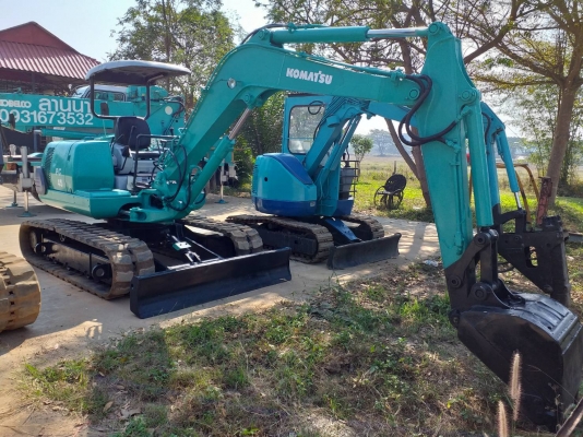 ขายรถขุดKomatsu PC45-1 เครื่องKomatsu 4 สูบ เครื่องยนต์4D84 คอนโทรลน้ำมัน ปั้มนิ้ว มีหลังคา แทรคยาง 