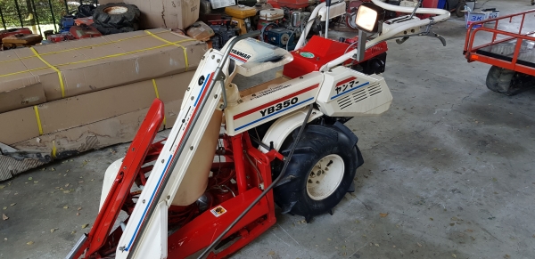 รถเกี่ยวข้าวมัดทิ้ง สอบถามได้ครับ id 0819170852