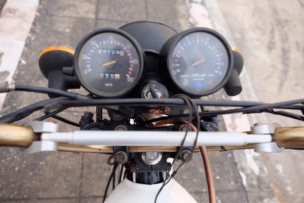 ขาย Yamaha DT125 mono เล่มทะเบียนภาษี61 พร้อมโอน