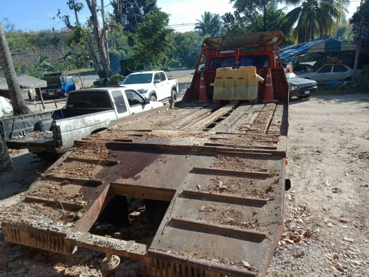 ขายคู่2คัน1.KOMATSU PC60-5 กับ 2.รถบรรทุก 6 ล้อใหญ่ท้ายลาดหน้ายาวเล่มพร้อม ราคา 500000