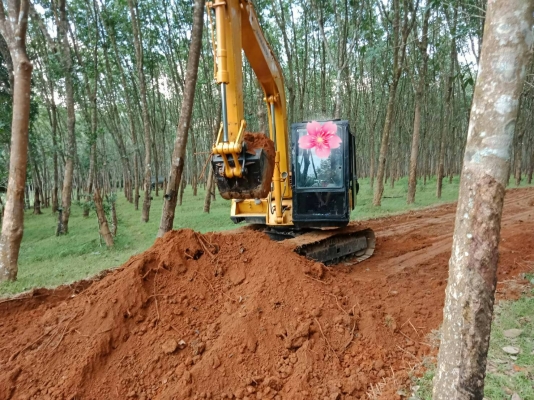 ขายคู่2คัน1.KOMATSU PC60-5 กับ 2.รถบรรทุก 6 ล้อใหญ่ท้ายลาดหน้ายาวเล่มพร้อม ราคา 500000