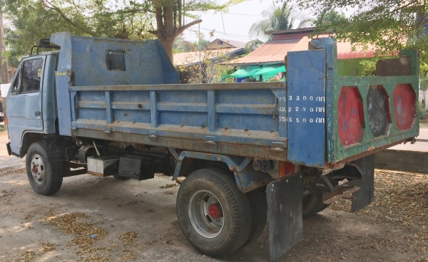 ISUZU NKR 110 HP 4BE1 ปี 36 หกล้อดั๊มพ์ รถห้างแท้ เครื่องแรงดี หัวเดิมๆภายในสวยครบ ช่วงล่างคัชซีสวยม