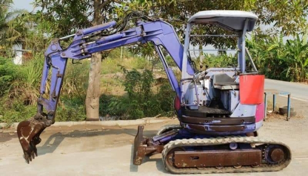 PC28U2เครื่องโคมัสซู3D84@165,000บาทรถแบคโฮKOMATSUโคมัสซูรุ่นยอดนิยมสวยๆเครื่องดีปั่มเร็วแรงรถนอกเพิ่งนำเข้ามาใหม่ยังไม่เคยใช้งานในเมืองไทยเลย เครื่องดีปั้มเเรงไฟฟ้าครบพร้อมใช้บูมอาร์มสวยช่างล่างดีรถสวยเร็วแรงไม่โหลดพร้อมใช้เดิมๆเอกสารอินวอยล์ชุดจดสนใจคลิ๊