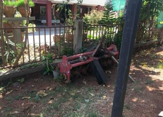 ขายฟอร์ด4x4 รถปี61 30แรง3สูบทะเบียน62 มีอุปกรณ์3อย่าง โรปที่  แผ่นดิน ผานพรวน