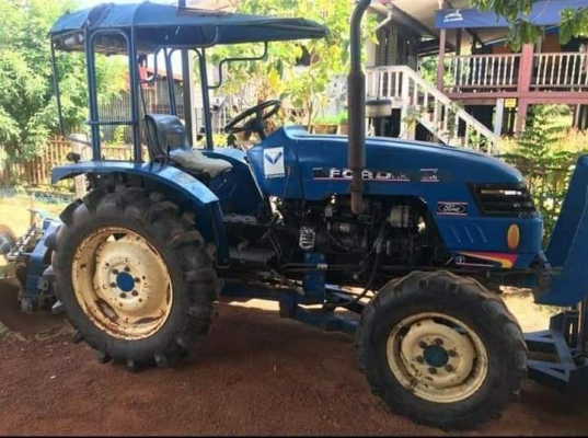 ขายฟอร์ด4x4 รถปี61 30แรง3สูบทะเบียน62 มีอุปกรณ์3อย่าง โรปที่  แผ่นดิน ผานพรวน