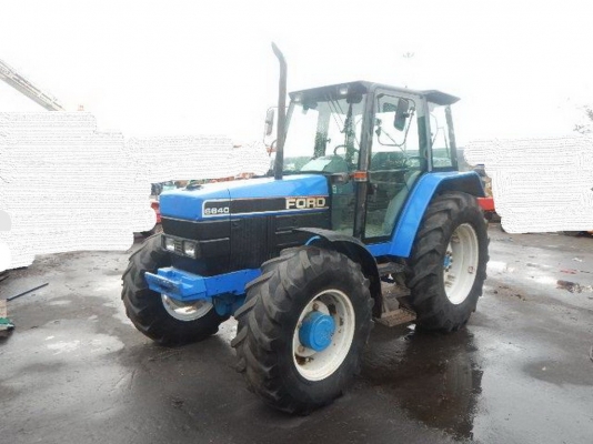 ขาย Ford 6640 2เพลา เพลาคาราโล่ เก่านอก 590000 บาท โทร. 084-5424150 เน้นโทรคับ id line: rapinzat