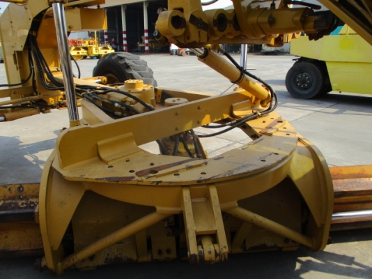 รถเกรด  CAT Model. 140K SN. JPA01310 ปี 2012 ชั่วโมง ทำการ 5324 ชั่วโมง