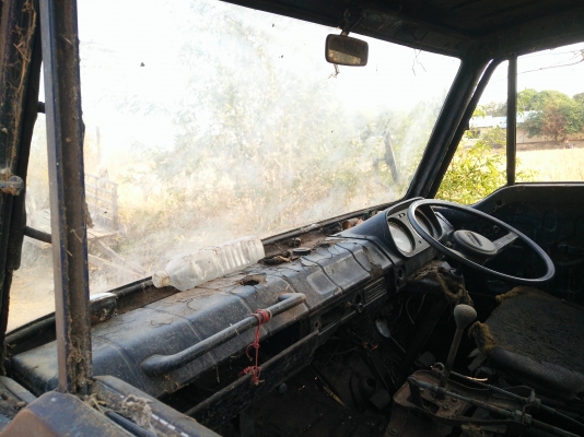 ขาย 4 ล้อ มาสด้าเครื่อง  isuzu 85 แรง แซสซีสวยๆ