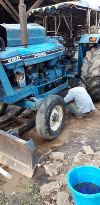 รถไถ FORD