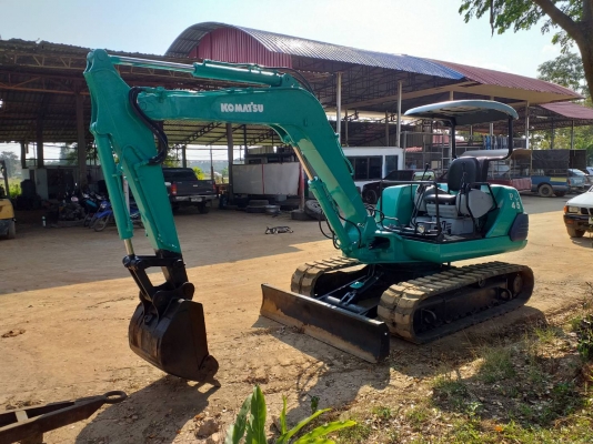 ขายรถขุดKomatsu PC45-1 เครื่องKomatsu 4 สูบ เครื่องยนต์4D84 คอนโทรลน้ำมัน ปั้มนิ้ว มีหลังคา แทรคยาง 