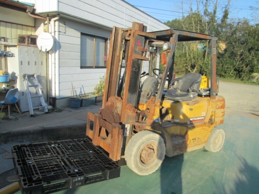 โฟล์คลิฟท์ มิตซูบิชิ 2 ตัน