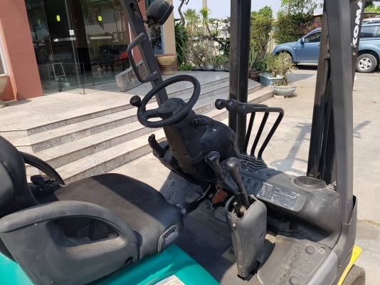 โฟล์คลิฟท์ KOMATSU 1.5 TON เบนซิล เสาสูง 4.5 ม. งาสวิงหมุนได้ ชั่วโมงน้อย ญี่ปุ่นมือสอง ชมเครื่องจักร โฟล์คลิฟท์ รอก นับ1,000รายการจากญี่ปุ่นwww.paholgroup.com