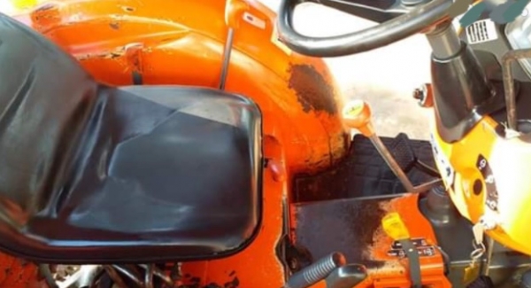 KUBOTA L3608 - 4WD ปี 56 รถบอดี้สวยสีสันเดิมๆสภาพดีพร้อมใช้งานได้เลยครับ เครื่องแรงดีเกียร์เดินหน้าถ