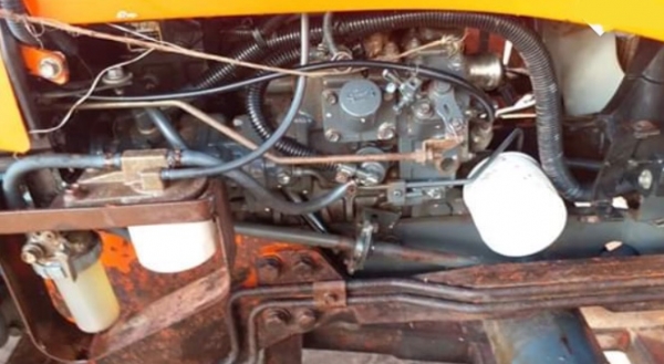 KUBOTA L3608 - 4WD ปี 56 รถบอดี้สวยสีสันเดิมๆสภาพดีพร้อมใช้งานได้เลยครับ เครื่องแรงดีเกียร์เดินหน้าถ