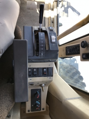 CAT 140H VHP PLUS ปี 2004 นำเข้าจากอเมริกา สภาพสวยมาก ๆ ครับ CAT 140H VHP PLUS ปี 2004 นำเข้าจากอเมริกา สภาพสวยมาก ๆ ครับ