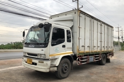 ขาย ISUZU 6 ล้อ ตู้ 10 บาน ปี 50 เครื่อง 200 ยาว 6.5 ม. เครื่องดี ยางดี คัสซีสวย ราคา 690,000 ติดต่อ ขาย ISUZU 6 ล้อ ตู้ 10 บาน ปี 50 เครื่อง 200 ยาว 6.5 ม. เครื่องดี ยางดี คัสซีสวย ราคา 690,000 ติดต่อ