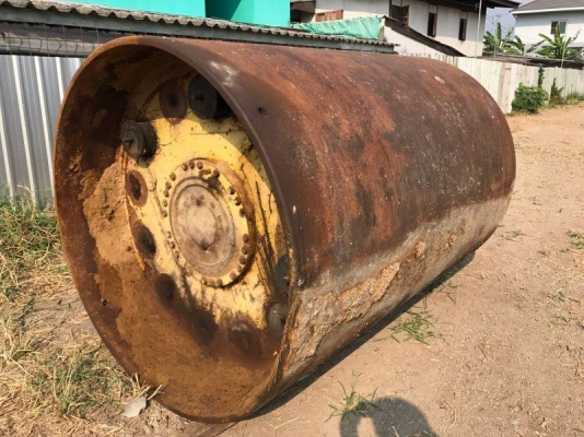 รถบดสั่นเสทือน10ตัน2เพลา Bomax BW212D2 ลูกเรียบพร้อมลูกหนาม เล่มทะเบียน พร้อมลงงาน