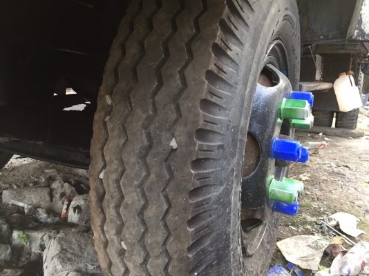 รถบรรทุก6ล้อ izuzu หน้ายาว เครื่องดีพร้อมใช้งาน 90000