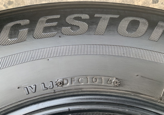 ยาง 265-70-16 Bridgestone ปี 14(2เส้น), ปี 16(2เส้น)