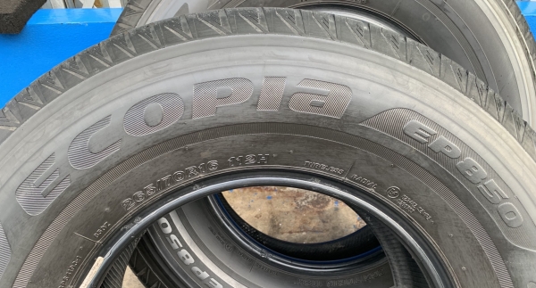 ยาง 265-70-16 Bridgestone ปี 14(2เส้น), ปี 16(2เส้น)