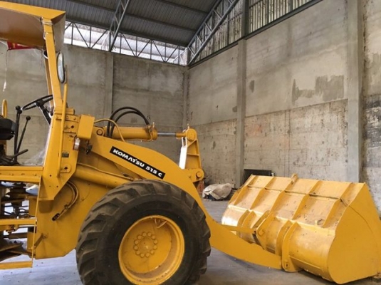 ขาย KOMATSU 515C รถสวยๆ ตามภาพ สภาพพร้อมใช้งาน ราคา 880,000 บาท ขาย KOMATSU 515C รถสวยๆ ตามภาพ สภาพพร้อมใช้งาน ราคา 880,000 บาท