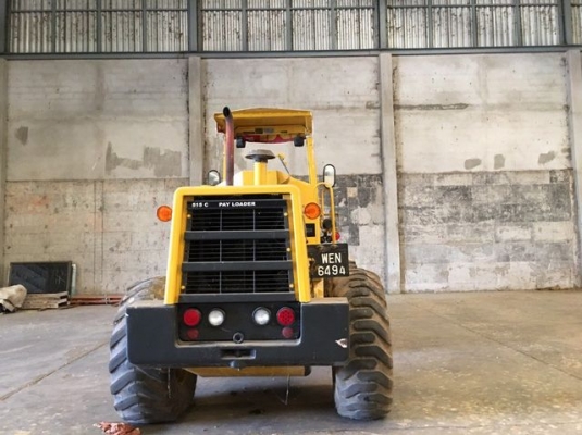 ขาย KOMATSU 515C รถสวยๆ ตามภาพ สภาพพร้อมใช้งาน ราคา 880,000 บาท ขาย KOMATSU 515C รถสวยๆ ตามภาพ สภาพพร้อมใช้งาน ราคา 880,000 บาท