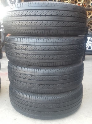 ขายยาง\% 215/70/15 ปี 4017 DUNLOP 4 เส้น