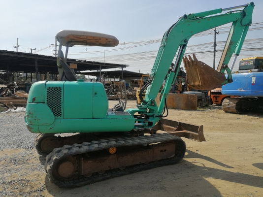 ขายครับpc40-7 สภาพสวยครับ โทร.0851562314 ขายครับpc40-7 สภาพสวยครับ โทร.0851562314