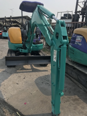 รถขุดเล็ก Komatsu PC27MR-1 สภาพสวย เก่านอก สนใจติดต่อ 0874880101 Line ID: Kongniwatsiri